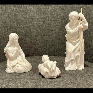 Avon Nativity Collectibles White Porcelain Holy Family Set of Three